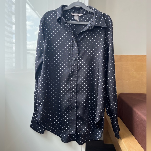 H&M Polka Dot Black White Flowy Blouse - XS - Picture 2 of 4